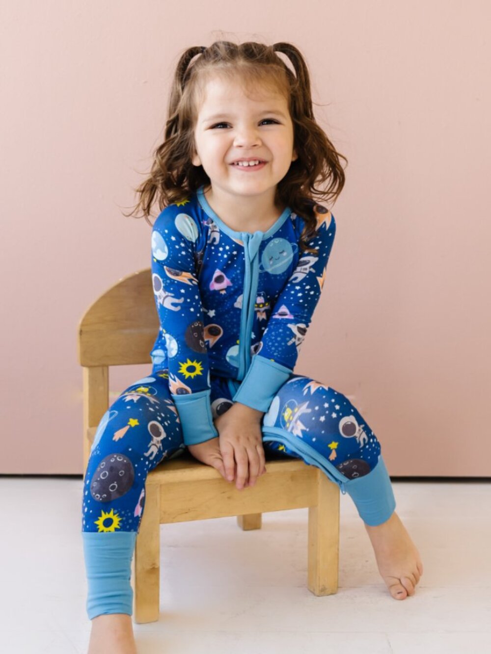 Little Sleepies Out of this World Bamboo Zippy, 2T GUC